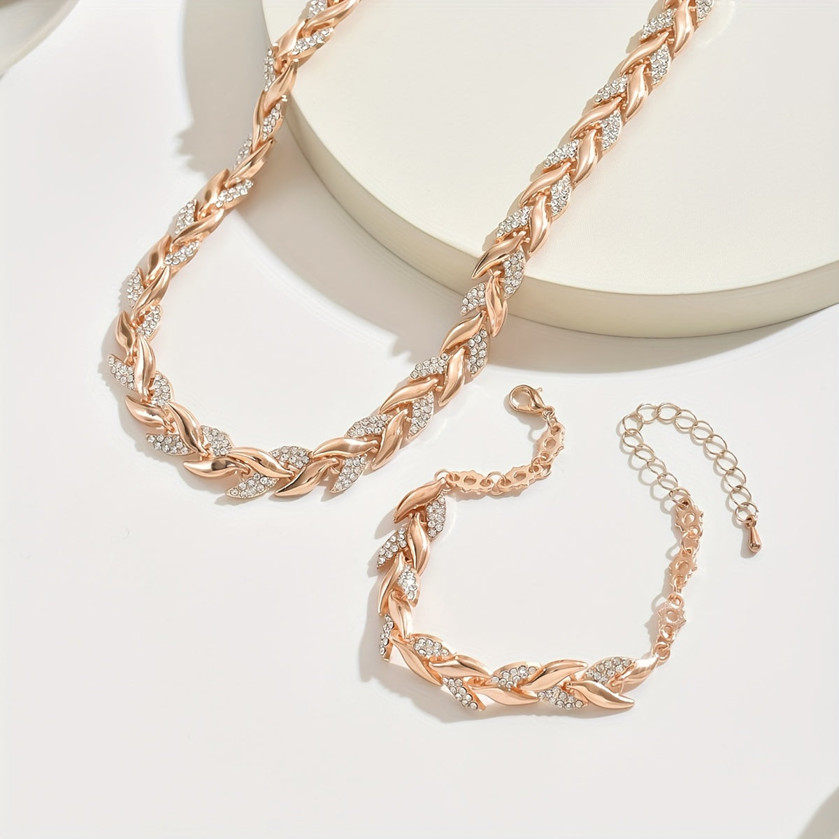 MURA | Náhrdelník v minimalistickém stylu 2