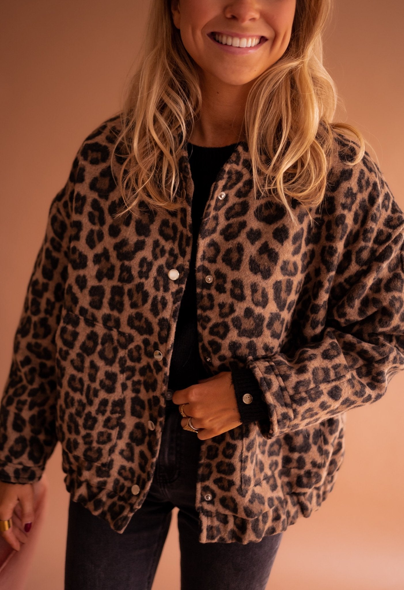 OLIVIE | Bunda s leopardím vzorem 0